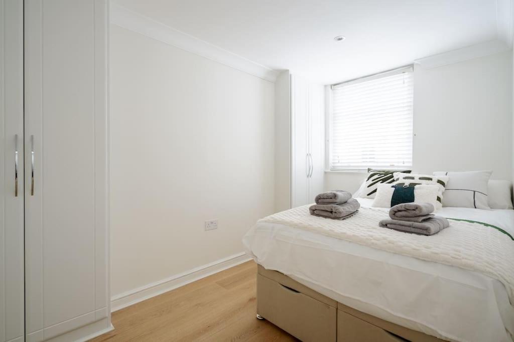 Villa Luxury 3brs House In The Heart Of Victoria London