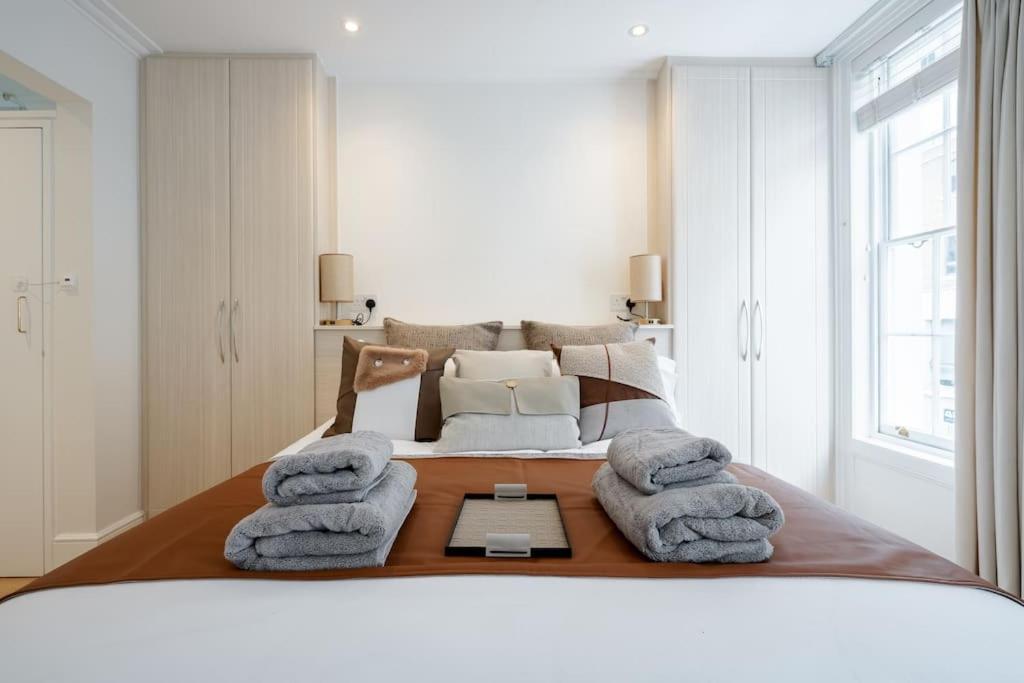 Luxury 3brs House In The Heart Of Victoria Villa London
